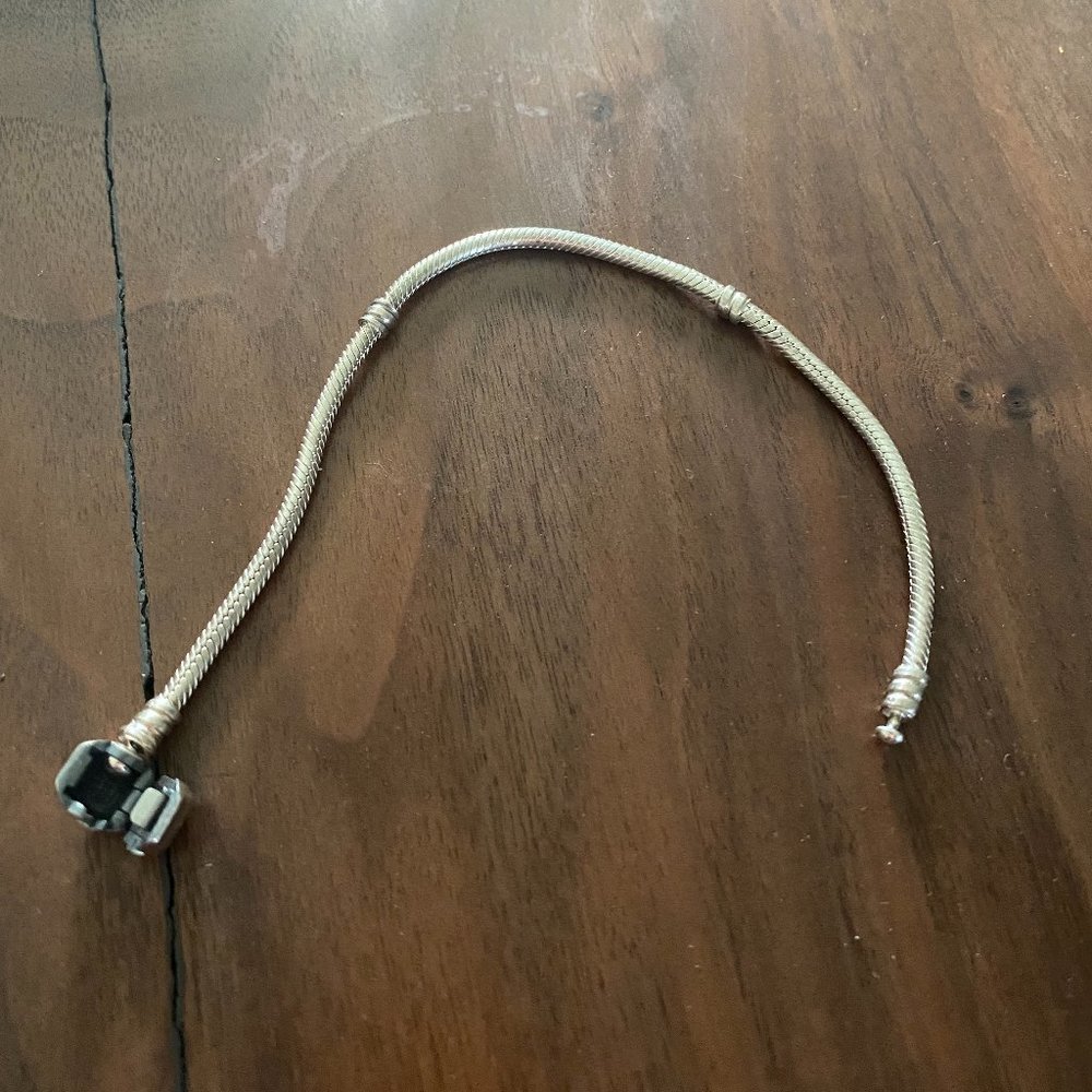 Used authentic Pandora Moments Snake Chain Bracelet